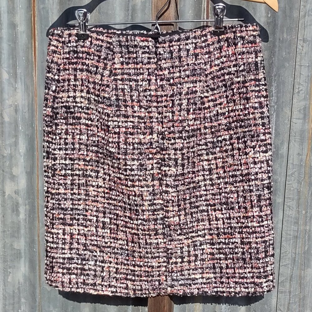 NEW  White House Black Market Pink Black Silver Tweed Skirt Quiet Luxury  Size 0 - Picture 2 of 9